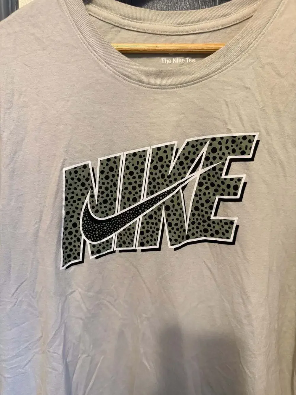 Nike The Nike Tee Size XL Gray Graphic Logo T-Shirt